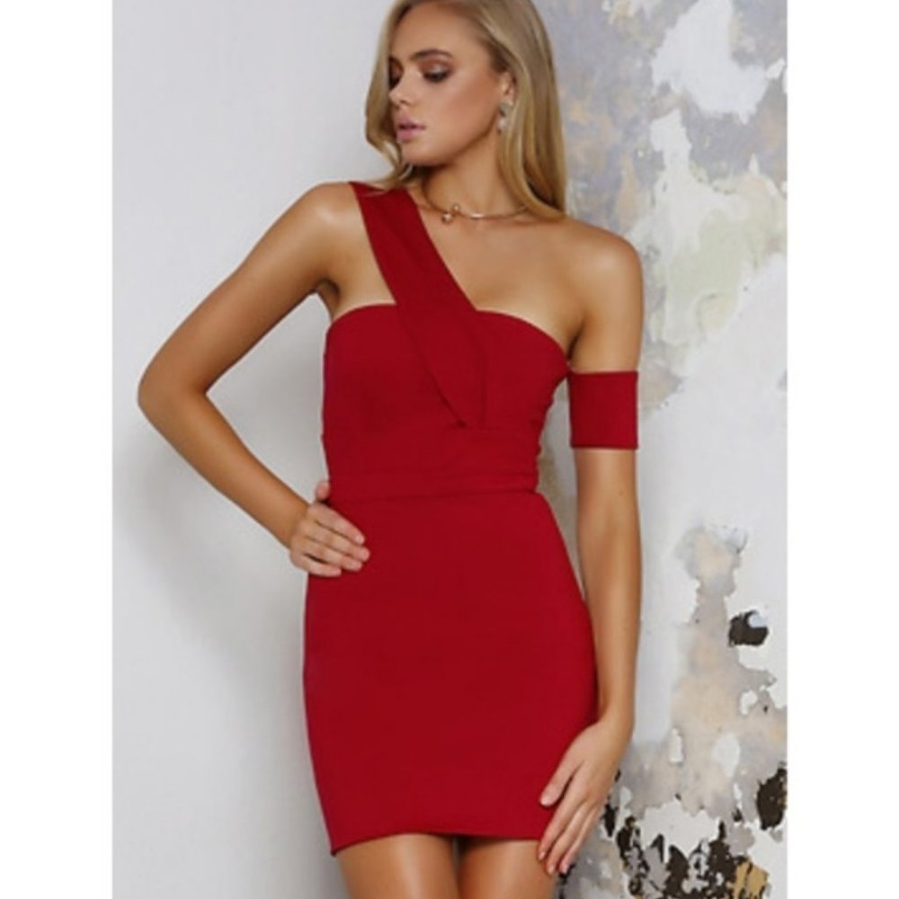 Red mini cocktail dress - NEVER WORN - size 6